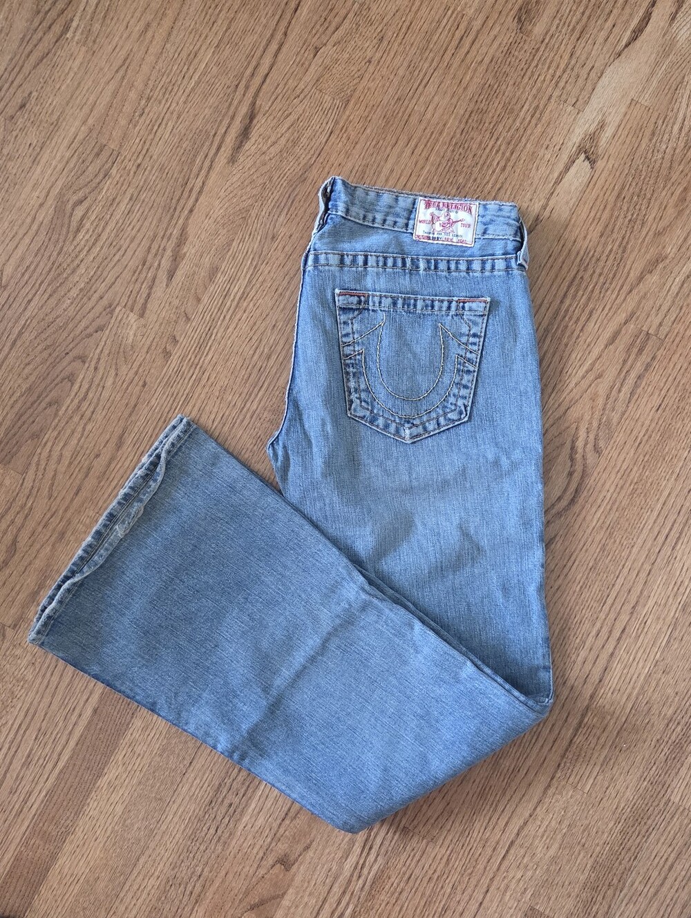 Women's Vintage True Religion Bobby Light Wash Distressed Jeans Size 32